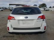 ✅ 2014 Subaru Outback Premium • VIN: 4S4BRBCCXE3236270 • Lot: 91443955. Listed on Copart with 185,452 mi. Free auction sales archive from the USA and detailed vehicle history report at DreamBid. Image 6.