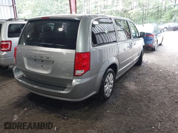 ✅ 2015 Dodge Grand Caravan SE • VIN: 2C4RDGBG2FR664202 • Лот: 43087392. Опубликован ранее на IAAI с пробегом 97 386 миль. Бесплатный доступ к архиву аукционных продаж из США и подробный отчёт об истории автомобиля на DreamBid. Изображение 4.