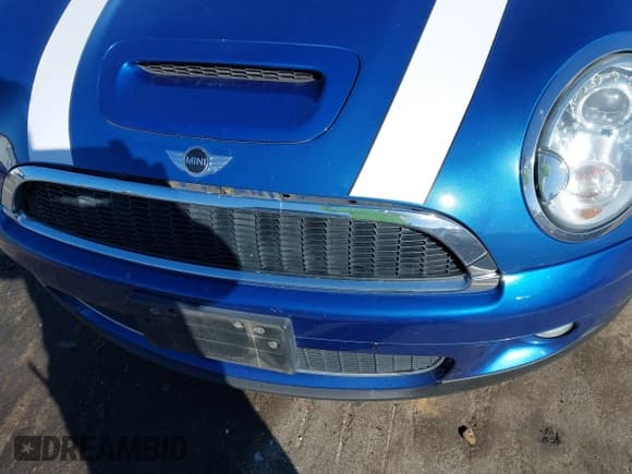 ✅ 2007 MINI Hardtop S • VIN: WMWMF73567TL87918 • Lot: 43527316. Listed on IAAI with 121,888 mi. Free auction sales archive from the USA and detailed vehicle history report at DreamBid. Image 6.