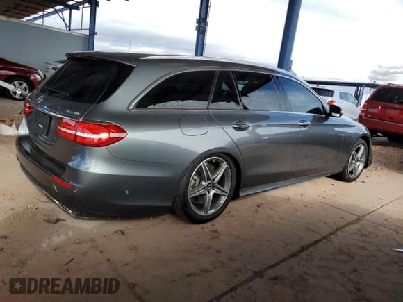 ✅ 2019 Mercedes-Benz E 450 • VIN: WDDZH6JB3KA561931 • Lot: 48417825. Listed on Copart with 38,561 mi. Free auction sales archive from the USA and detailed vehicle history report at DreamBid. Image 3.