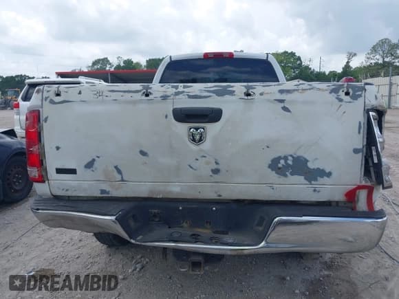 ✅ 2006 Dodge 2500 ST • VIN: 3D7KR28D46G170079 • Лот: 42060122. Опубликован ранее на IAAI с пробегом 304 554 миль. Бесплатный доступ к архиву аукционных продаж из США и подробный отчёт об истории автомобиля на DreamBid. Изображение 16.