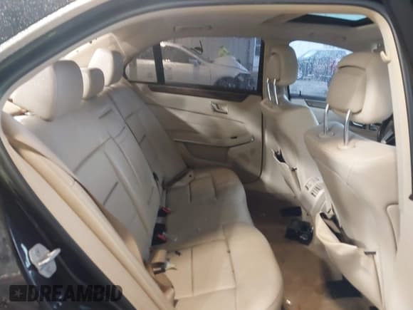 ✅ 2014 Mercedes-Benz E 350 Sport • VIN: WDDHF5KB7EA814456 • Lot: 43544331. Listed on IAAI with 168,889 mi. Free auction sales archive from the USA and detailed vehicle history report at DreamBid. Image 8.