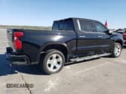 ✅ 2021 Chevrolet Silverado 1500 High Country • VIN: 3GCUYHELXMG427232 • Lot: 72707564. Wystawiony na Copart z przebiegiem Nie podano. Bezpłatny archiwum sprzedaży aukcyjnych z USA i szczegółowy raport historii pojazdu na DreamBid. Zdjęcie 3.