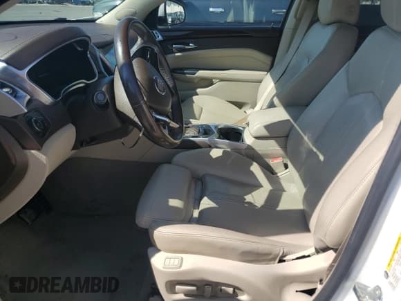 ✅ 2016 Cadillac SRX Premium Collection • VIN: 3GYFNDE3XGS517423 • Lot: 70914805. Listed on Copart with 164,008 mi. Free auction sales archive from the USA and detailed vehicle history report at DreamBid. Image 7.