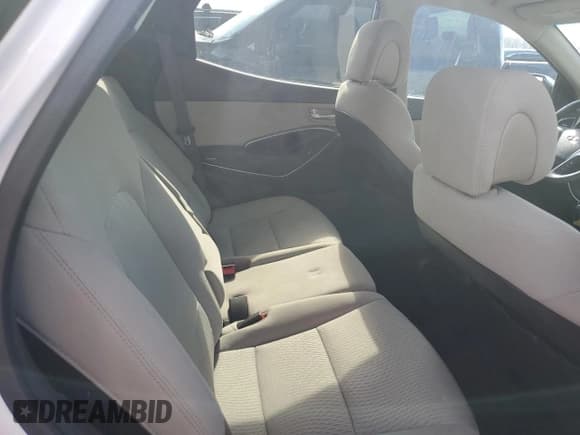 ✅ 2017 Hyundai Santa Fe 2.4L • VIN: 5NMZUDLB0HH012757 • Лот: 44801594. Опубликован ранее на Copart с пробегом 44 199 миль. Бесплатный доступ к архиву аукционных продаж из США и подробный отчёт об истории автомобиля на DreamBid. Изображение 11.