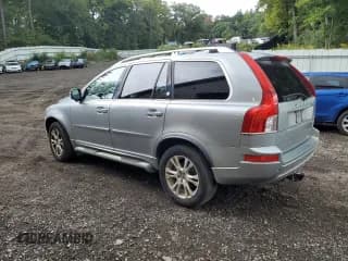 ✅ 2013 Volvo XC90 Premier Plus • VIN: YV4952CZ7D1670401 • Лот: 69907785. Опубликован ранее на Copart с пробегом 129 645 миль. Бесплатный доступ к архиву аукционных продаж из США и подробный отчёт об истории автомобиля на DreamBid. Изображение 2.