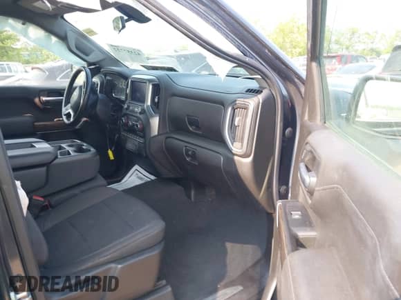 2021 Chevrolet Silverado 1500 LT z VIN 1GCPYDEK9MZ386217, wystawiony jako IAAI lot #42357722 z przebiegiem 105 372 mil mil oraz . Historia ofert i sprzedaży dostępna na DreamBid. Obrazek 5.