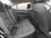 2020 Hyundai Elantra SE z VIN KMHD74LF0LU965079, wystawiony jako Copart lot #90737525 z przebiegiem 125 870 mil mil oraz Czysty tytuł • Clean title. Historia ofert i sprzedaży dostępna na DreamBid. Obrazek 10.