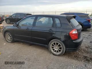 ✅ 2005 Kia Spectra • VIN: KNAFE161255088283 • Лот: 73654744. Опубликован ранее на Copart с пробегом 169 947 миль. Бесплатный доступ к архиву аукционных продаж из США и подробный отчёт об истории автомобиля на DreamBid. Изображение 2.