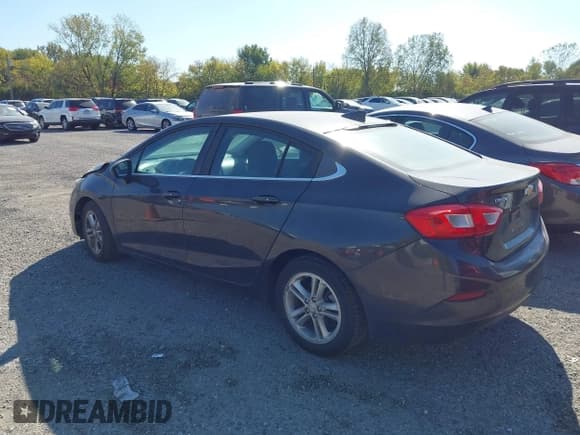 ✅ 2017 Chevrolet Cruze LT • VIN: 1G1BH5SE8H7229772 • Lot: 43474284. Listed on IAAI with 104,164 mi. Free auction sales archive from the USA and detailed vehicle history report at DreamBid. Image 3.