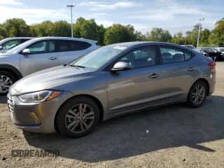 2018 Hyundai Elantra SEL z VIN 5NPD84LF5JH286188, wystawiony jako Copart lot #82036475 z przebiegiem 135 094 mil mil oraz Czysty tytuł • Clean title. Historia ofert i sprzedaży dostępna na DreamBid. Obrazek 1.