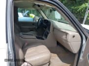 ✅ 2005 Chevrolet Silverado 1500 LS • VIN: 2GCEK13T751101169 • Лот: 42711202. Опубликован ранее на IAAI с пробегом 228 068 миль. Бесплатный доступ к архиву аукционных продаж из США и подробный отчёт об истории автомобиля на DreamBid. Изображение 5.