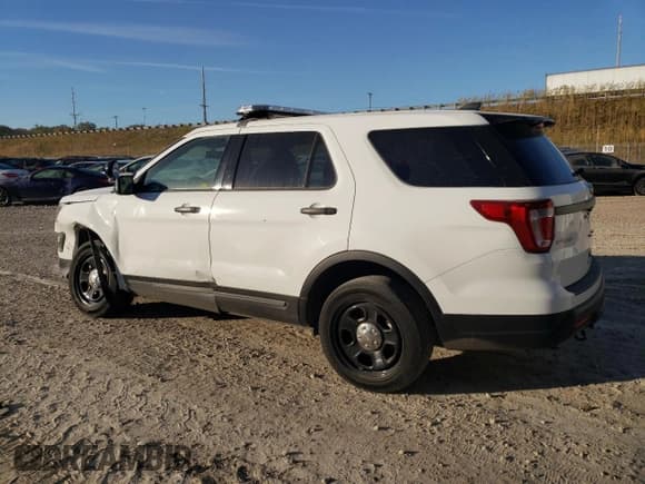 ✅ 2018 Ford Police Interceptor Utility • VIN: 1FM5K8AR3JGB20293 • Lot: 84814265. Listed on Copart with 31,482 mi. Free auction sales archive from the USA and detailed vehicle history report at DreamBid. Image 2.