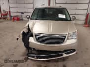 ✅ 2014 Chrysler Town & Country Touring L • VIN: 2C4RC1CG7ER144140 • Лот: 43172392. Опубликован ранее на IAAI с пробегом 94 528 миль. Бесплатный доступ к архиву аукционных продаж из США и подробный отчёт об истории автомобиля на DreamBid. Изображение 13.