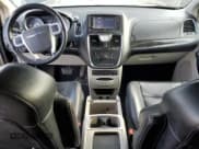 ✅ 2012 Chrysler Town & Country Limited • VIN: 2C4RC1GG6CR337774 • Lot: 90894325. Listed on Copart with 167,315 mi. Free auction sales archive from the USA and detailed vehicle history report at DreamBid. Image 8.