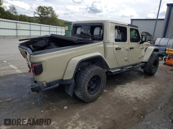 ✅ 2020 Jeep Gladiator Mojave • VIN: 1C6JJTEG9LL208154 • Lot: 70474844. Listed on Copart with 31,065 mi. Free auction sales archive from the USA and detailed vehicle history report at DreamBid. Image 3.