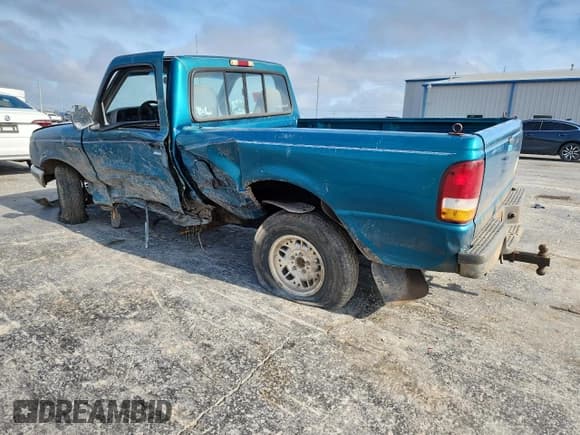 ✅ 1994 Ford Ranger XLT • VIN: 1FTCR10X7RPB33204 • Lot: 61092965. Listed on Copart with 242,624 mi. Free auction sales archive from the USA and detailed vehicle history report at DreamBid. Image 2.