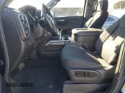 ✅ 2020 Chevrolet Silverado 1500 RST • VIN: 1GCUYEED2LZ323291 • Lot: 92089955. Wystawiony na Copart z przebiegiem 71 008 mil. Bezpłatny archiwum sprzedaży aukcyjnych z USA i szczegółowy raport historii pojazdu na DreamBid. Zdjęcie 7.