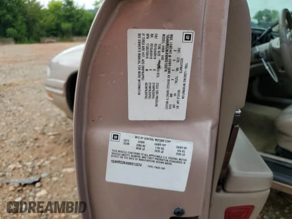 ✅ 1998 Buick LeSabre Limited • VIN: 1G4HR52K4WH513374 • Лот: 60966525. Опубликован ранее на Copart с пробегом 134 877 миль. Бесплатный доступ к архиву аукционных продаж из США и подробный отчёт об истории автомобиля на DreamBid. Изображение 13.