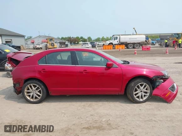 ✅ 2012 Ford Fusion SEL • VIN: 3FAHP0JA7CR155354 • Lot: 42403712. Listed on IAAI with 152,384 mi. Free auction sales archive from the USA and detailed vehicle history report at DreamBid. Image 13.