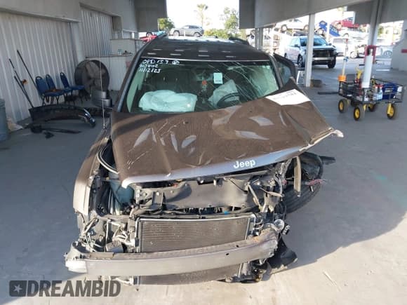 ✅ 2015 Jeep Patriot Latitude • VIN: 1C4NJPFA5FD157567 • Lot: 43719581. Wystawiony na IAAI z przebiegiem Nie podano. Bezpłatny archiwum sprzedaży aukcyjnych z USA i szczegółowy raport historii pojazdu na DreamBid. Zdjęcie 13.