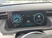 ✅ 2022 Hyundai Tucson SEL • VIN: 5NMJC3AE2NH090797 • Lot: 69818944. Wystawiony na Copart z przebiegiem 16 131 mil. Bezpłatny archiwum sprzedaży aukcyjnych z USA i szczegółowy raport historii pojazdu na DreamBid. Zdjęcie 9.