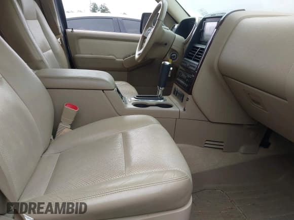 ✅ 2010 Ford Explorer Limited • VIN: 1FMEU6FE2AUB02499 • Лот: 41850803. Опубликован ранее на IAAI с пробегом 122 538 миль. Бесплатный доступ к архиву аукционных продаж из США и подробный отчёт об истории автомобиля на DreamBid. Изображение 5.