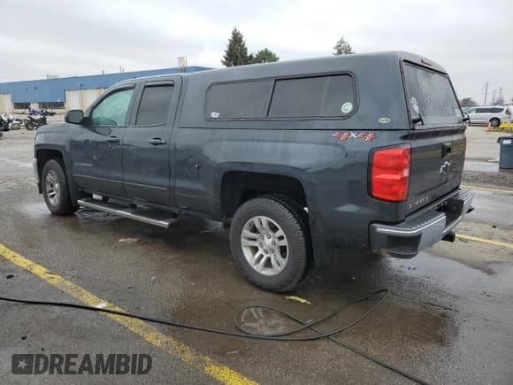 ✅ 2019 Chevrolet Silverado 1500 LT • VIN: 2GCVKPEC6K1175923 • Lot: 91506225. Wystawiony na Copart z przebiegiem 76 234 mil. Bezpłatny archiwum sprzedaży aukcyjnych z USA i szczegółowy raport historii pojazdu na DreamBid. Zdjęcie 2.