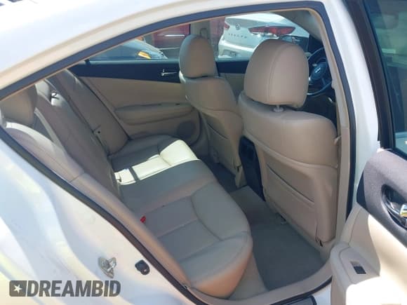 ✅ 2013 Nissan Maxima SV • VIN: 1N4AA5AP4DC822448 • Lot: 42856458. Listed on IAAI with 119,349 mi. Free auction sales archive from the USA and detailed vehicle history report at DreamBid. Image 8.