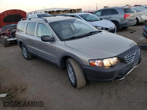✅ 2003 Volvo V70 XC70 • VIN: YV1SZ59HX31109076 • Lot: 74393674. Listed on Copart with 223,420 mi. Free auction sales archive from the USA and detailed vehicle history report at DreamBid. Image 4.