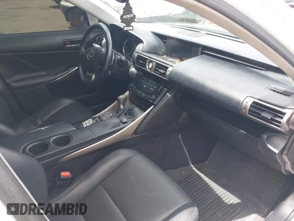 ✅ 2014 Lexus IS 250 • VIN: JTHCF1D22E5006145 • Лот: 42557893. Опубликован ранее на IAAI с пробегом 208 823 миль. Бесплатный доступ к архиву аукционных продаж из США и подробный отчёт об истории автомобиля на DreamBid. Изображение 5.