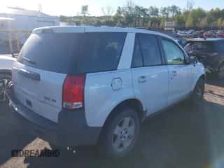 2005 Saturn VUE z VIN 5GZCZ63445S820354, wystawiony jako IAAI lot #43410785 z przebiegiem 199 905 mil mil oraz . Historia ofert i sprzedaży dostępna na DreamBid. Obrazek 4.