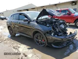 2024 Dodge Hornet GT z VIN ZACNDFAN8R3A40316, wystawiony jako Copart lot #54479415 z przebiegiem 599 mil mil oraz Nie do naprawy • Non repairable. Historia ofert i sprzedaży dostępna na DreamBid. Obrazek 4.