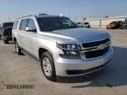 ✅ 2018 Chevrolet Suburban LT • VIN: 1GNSCHKC1JR243021 • Lot: 67077844. Wystawiony na Copart z przebiegiem 166 688 mil. Bezpłatny archiwum sprzedaży aukcyjnych z USA i szczegółowy raport historii pojazdu na DreamBid. Zdjęcie 4.