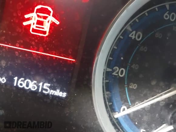 ✅ 2019 Toyota Corolla LE • VIN: 5YFBURHE5KP890117 • Lot: 43220518. Listed on IAAI with 160,615 mi. Free auction sales archive from the USA and detailed vehicle history report at DreamBid. Image 15.