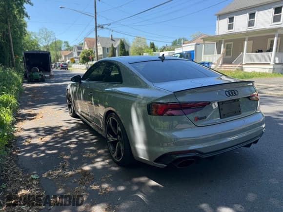 ✅ 2018 Audi RS 5 • VIN: WUAPWAF50JA904659 • Lot: 62110275. Wystawiony na Copart z przebiegiem 88 168 mil. Bezpłatny archiwum sprzedaży aukcyjnych z USA i szczegółowy raport historii pojazdu na DreamBid. Zdjęcie 3.