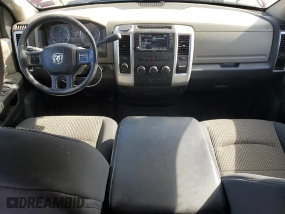 ✅ 2012 Ram 1500 SLT • VIN: 1C6RD7GP3CS303779 • Lot: 84609555. Wystawiony na Copart z przebiegiem 83 013 mil. Bezpłatny archiwum sprzedaży aukcyjnych z USA i szczegółowy raport historii pojazdu na DreamBid. Zdjęcie 8.