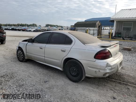 ✅ 2005 Pontiac Grand Am SE • VIN: 1G2NE52E15M215663 • Лот: 85385455. Опубликован ранее на Copart с пробегом 199 210 миль. Бесплатный доступ к архиву аукционных продаж из США и подробный отчёт об истории автомобиля на DreamBid. Изображение 2.