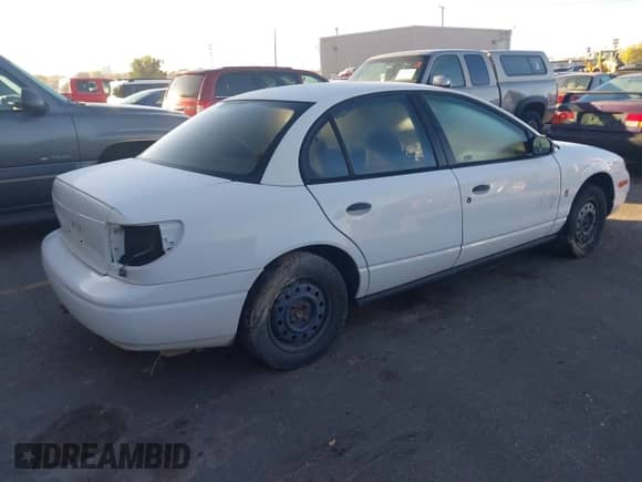 2001 Saturn SL with VIN 1G8ZF528X1Z228973, listed as a IAAI auction lot 43582331 with Not provided miles and . Bid and sale history available at DreamBid. Image 4.