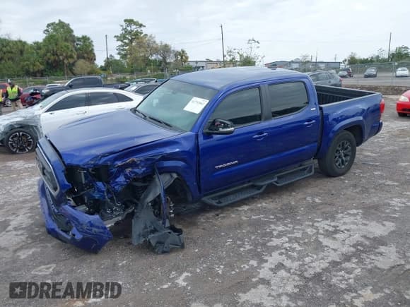 ✅ 2023 Toyota Tacoma SR • VIN: 3TMCZ5AN2PM569644 • Лот: 41753562. Опубликован ранее на IAAI с пробегом 16 945 миль. Бесплатный доступ к архиву аукционных продаж из США и подробный отчёт об истории автомобиля на DreamBid. Изображение 2.