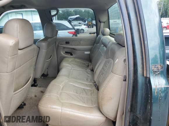 ✅ 2001 Chevrolet Silverado 2500HD • VIN: 1GCHK23181F181800 • Lot: 62753325. Wystawiony na Copart z przebiegiem 206 826 mil. Bezpłatny archiwum sprzedaży aukcyjnych z USA i szczegółowy raport historii pojazdu na DreamBid. Zdjęcie 10.