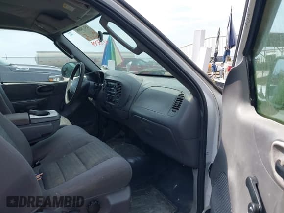 ✅ 2004 Ford F-150 XL • VIN: 2FTRF17294CA28591 • Лот: 43178008. Опубликован ранее на IAAI с пробегом 230 012 миль. Бесплатный доступ к архиву аукционных продаж из США и подробный отчёт об истории автомобиля на DreamBid. Изображение 5.