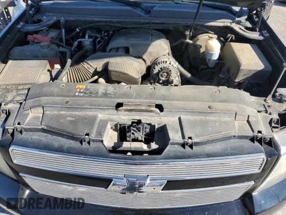 ✅ 2012 Chevrolet Suburban LT • VIN: 1GNSCJE03CR100552 • Lot: 70379935. Listed on Copart with 172,299 mi. Free auction sales archive from the USA and detailed vehicle history report at DreamBid. Image 12.