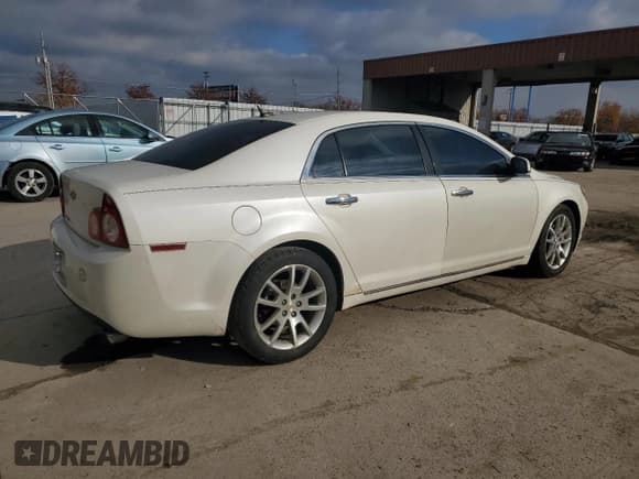 ✅ 2010 Chevrolet Malibu LTZ • VIN: 1G1ZE5E77AF302727 • Lot: 82566644. Listed on Copart with 203,019 mi. Free auction sales archive from the USA and detailed vehicle history report at DreamBid. Image 3.