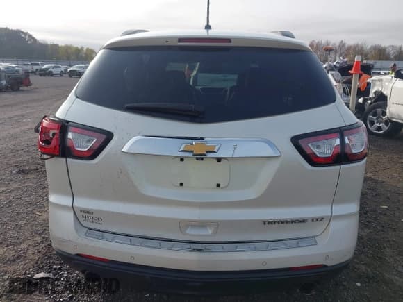 ✅ 2013 Chevrolet Traverse LTZ • VIN: 1GNKVLKD3DJ182084 • Lot: 43696089. Wystawiony na IAAI z przebiegiem 196 099 mil. Bezpłatny archiwum sprzedaży aukcyjnych z USA i szczegółowy raport historii pojazdu na DreamBid. Zdjęcie 16.