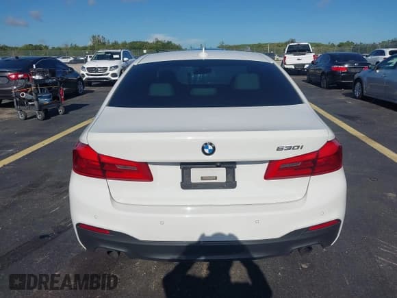 ✅ 2017 BMW 5 Series 530i • VIN: WBAJA5C3XHG897896 • Lot: 42995897. Listed on IAAI with 97,338 mi. Free auction sales archive from the USA and detailed vehicle history report at DreamBid. Image 16.