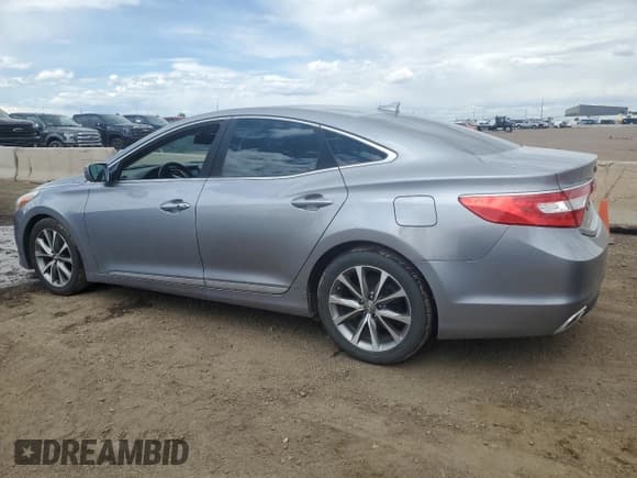 ✅ 2015 Hyundai Azera • VIN: KMHFG4JG7FA439963 • Lot: 57679575. Listed on Copart with 200,379 mi. Free auction sales archive from the USA and detailed vehicle history report at DreamBid. Image 2.