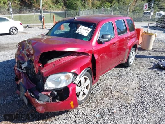 ✅ 2008 Chevrolet HHR LS • VIN: 3GNDA13DX8S650811 • Lot: 43399032. Listed on IAAI with 245,908 mi. Free auction sales archive from the USA and detailed vehicle history report at DreamBid. Image 2.