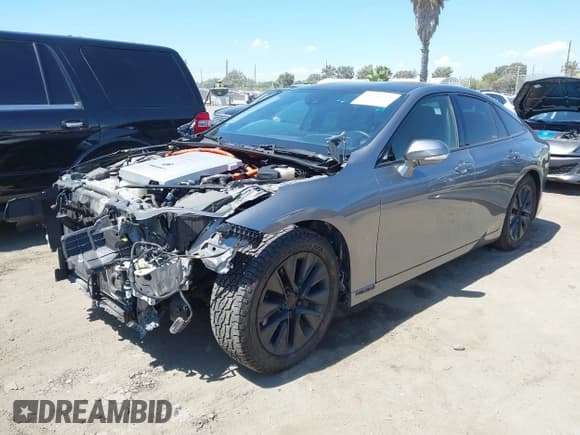 ✅ 2021 Toyota Mirai XLE • VIN: JTDAAAAA1MA000359 • Lot: 43110795. Listed on IAAI with 47,026 mi. Free auction sales archive from the USA and detailed vehicle history report at DreamBid. Image 18.