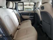 ✅ 2020 Land Rover Defender SE • VIN: SALEP7EUXL2020490 • Lot: 64925185. Wystawiony na Copart z przebiegiem 104 952 mil. Bezpłatny archiwum sprzedaży aukcyjnych z USA i szczegółowy raport historii pojazdu na DreamBid. Zdjęcie 11.